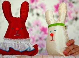 Пасхальные зайчата: игрушка своими руками  